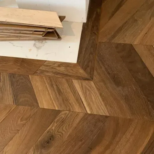 Parquet usé réparation près de Vénissieux